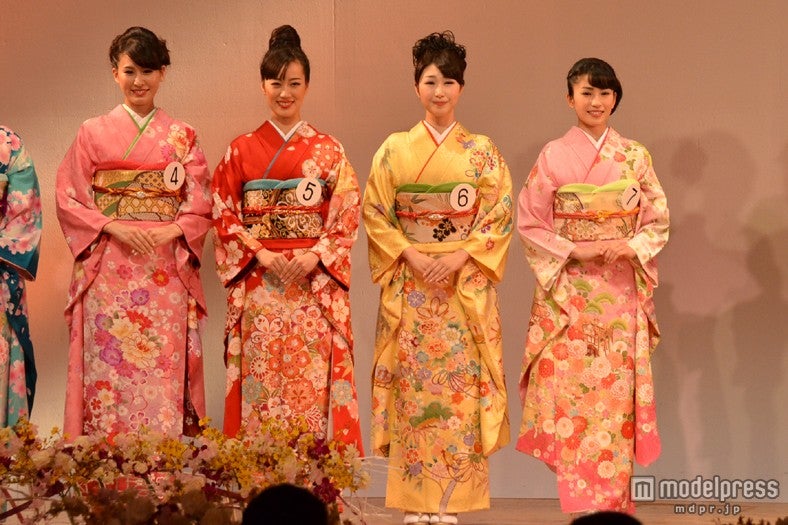 「2014ミス日本」着物審査の様子