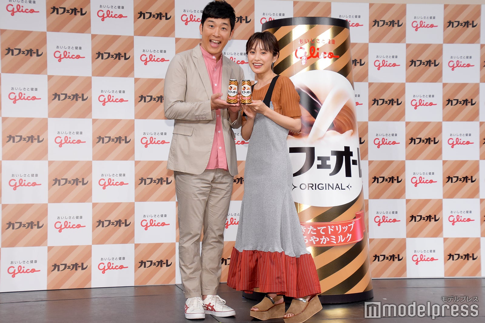 あべこうじ、高橋愛（C）モデルプレス