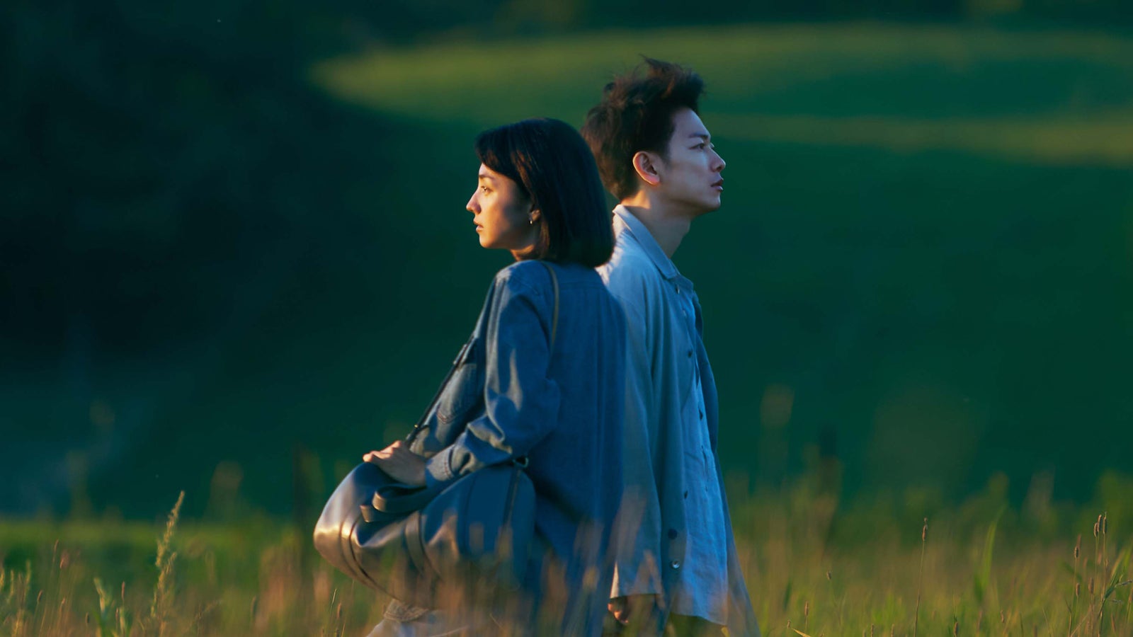 満島ひかり、佐藤健／Netflixシリーズ「First Love 初恋」（Netflixにて独占配信中）（C）Netflix
