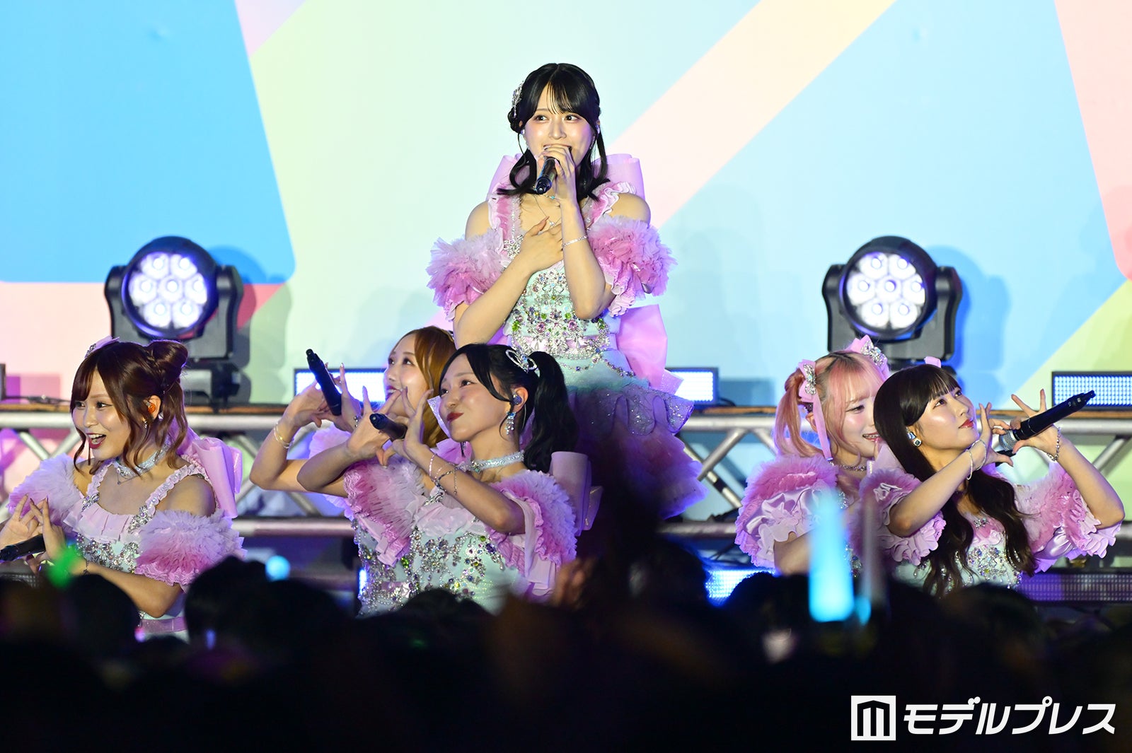 ＝LOVE（C）モデルプレス