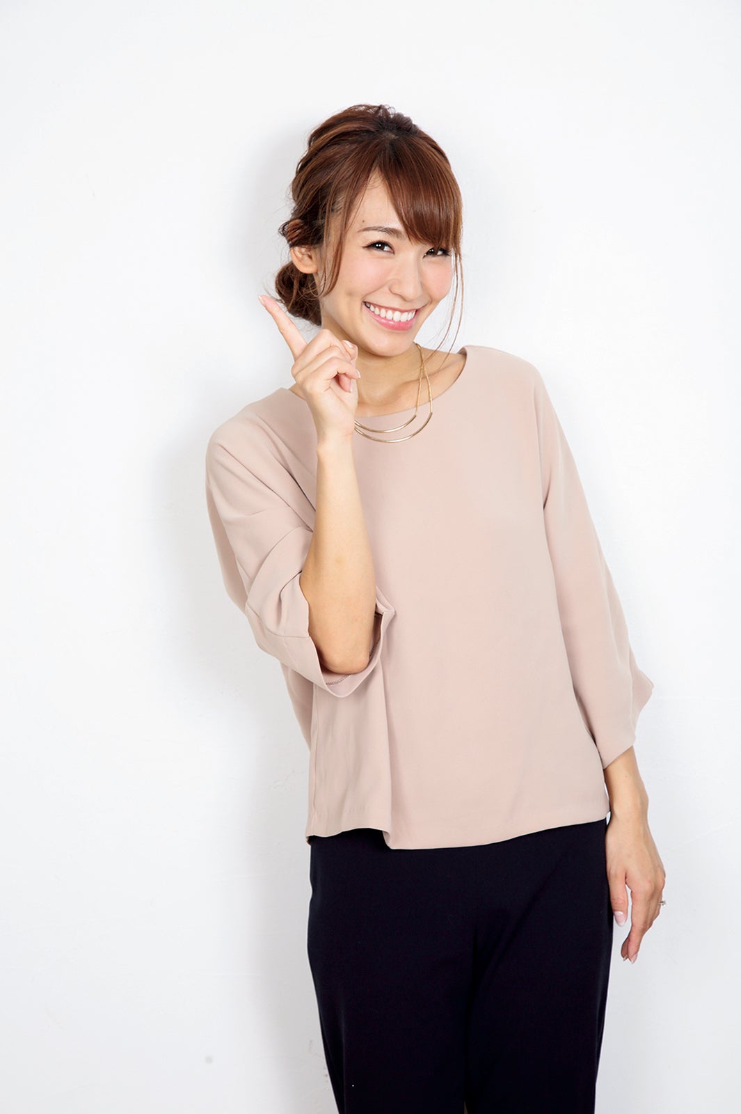 美白歯みがき剤「アパガード」がおすすめ（画像提供：セブン＆アイ出版）