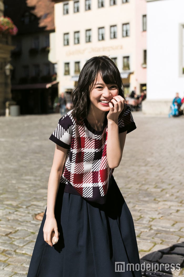 生田絵梨花ファースト写真集『転調』(C)細居幸次郎/週刊ヤングジャンプ