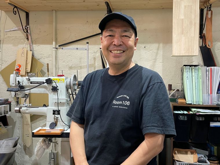 京都府八幡市の「ルーム106」 人とかぶらないレザーアイテムに支持