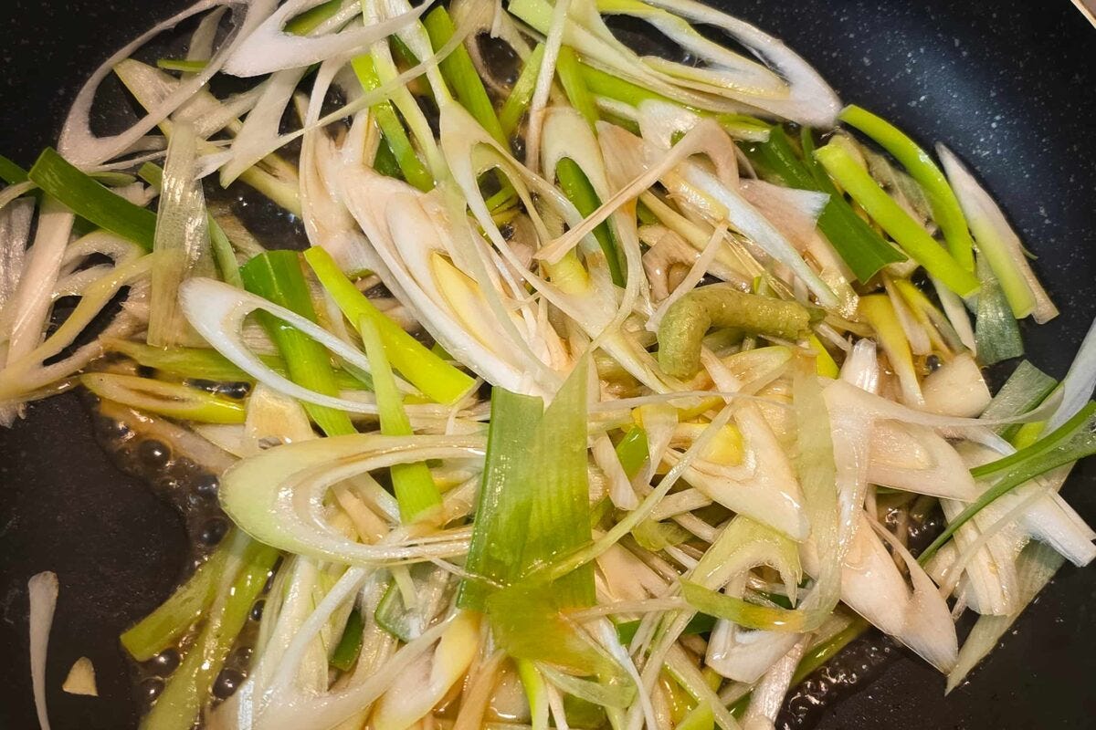 わさポン蒸し鶏