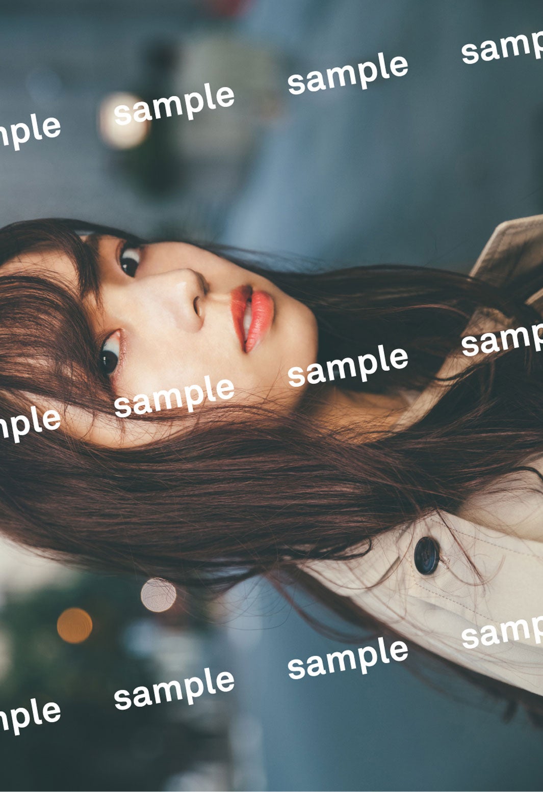 新内眞衣／タワーレコード版ポストカード （C）撮影：東京祐（画像提供：小学館）