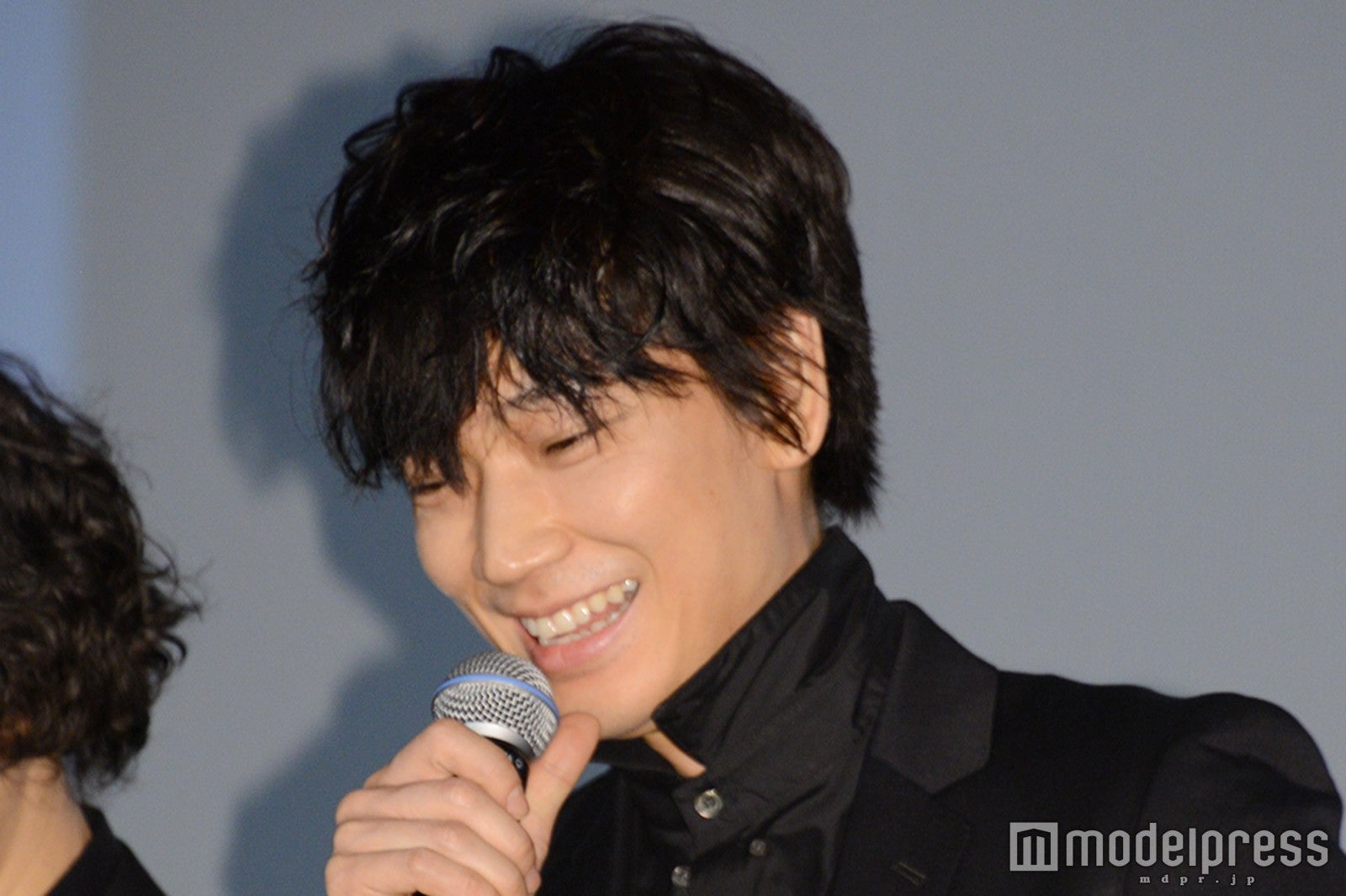 綾野剛 （C）モデルプレス