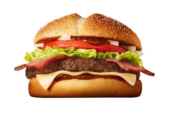「炙り醤油風 ベーコントマト肉厚ビーフ」／画像提供：日本マクドナルド