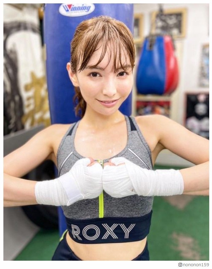 ほのか、美ボディ披露のボクシング動画「ウエスト綺麗」「筋肉量すごい」と絶賛の声