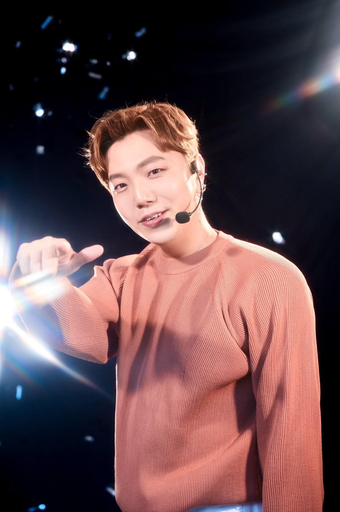 HIKAKIN、“現地撮影”本格K-POPメイクでイメチェン「アイドルにしか見えない」と驚きの声集まる