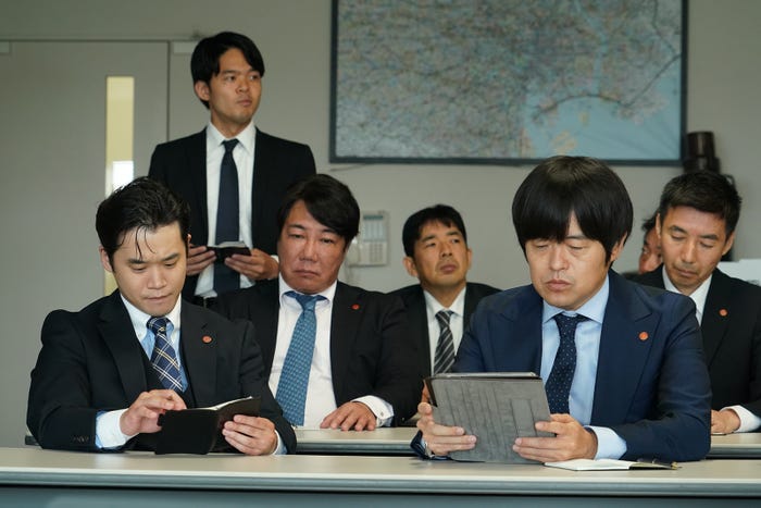 矢本悠馬、バカリズム「イップス」第10話より(C)フジテレビ