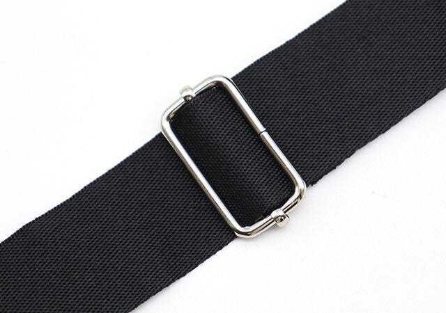 ベイフロー黒ロゴトートバッグショルダーストラップ長さ調節可能