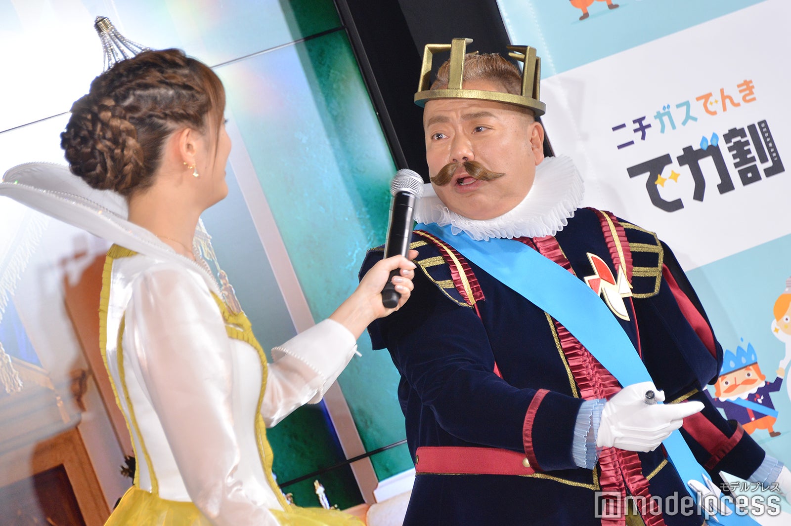 本田翼のヒントがピンときてない出川哲朗（C）モデルプレス