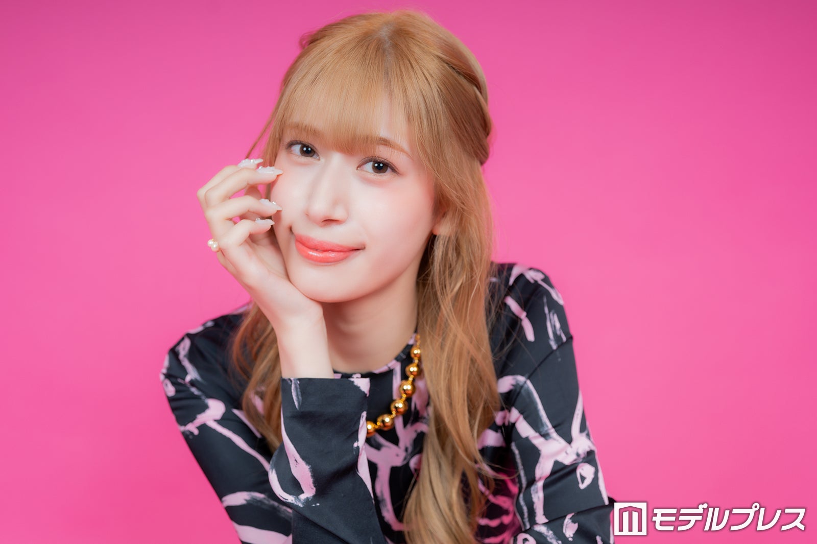 ARISA（C）モデルプレス