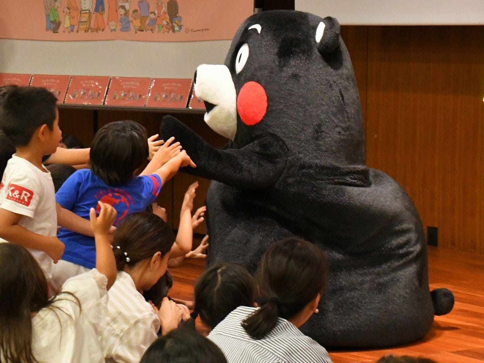 みんな大すきだモン=8月6日、東京都千代田区