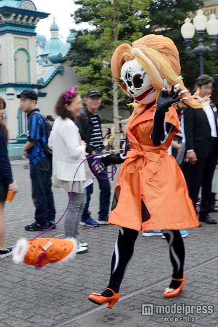 画像12 42 ディズニーハロウィーン 愉快で楽しい スケルトン をコンプリート ストリートパーティー モデルプレス