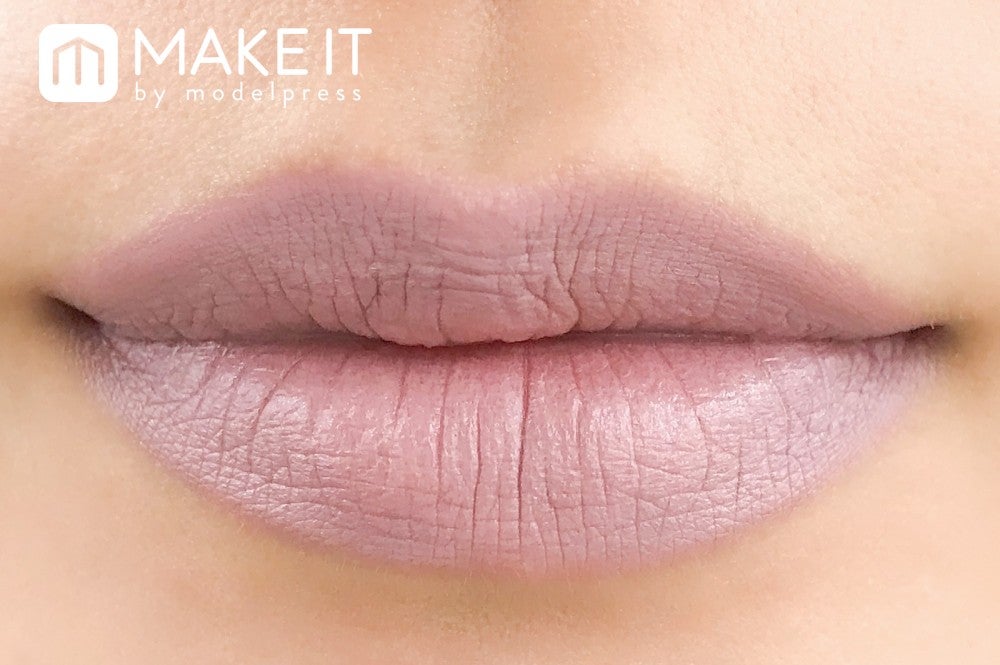 アディクション／リップクレヨン／001使用 (C)メイクイット