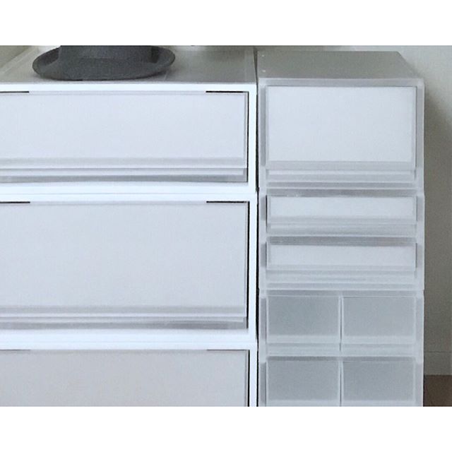 簡単 目隠しアイデア で衣装ケースの見栄えがスッキリ おしゃれに隠す方法は モデルプレス