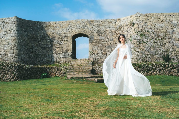 剛力彩芽、ウエディングドレス姿披露 現在の結婚観・理想のプロポーズ明かす