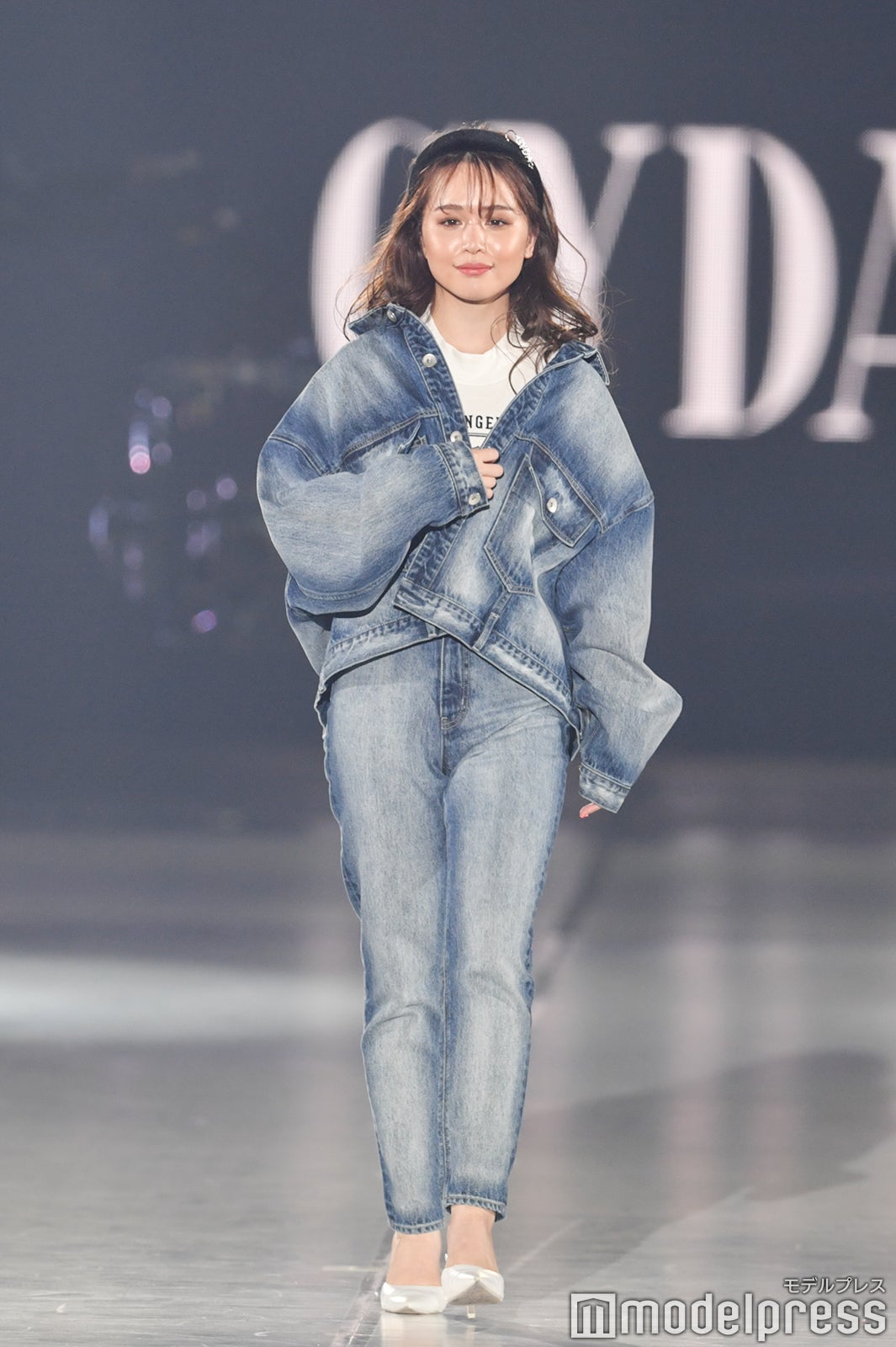 （C）モデルプレス