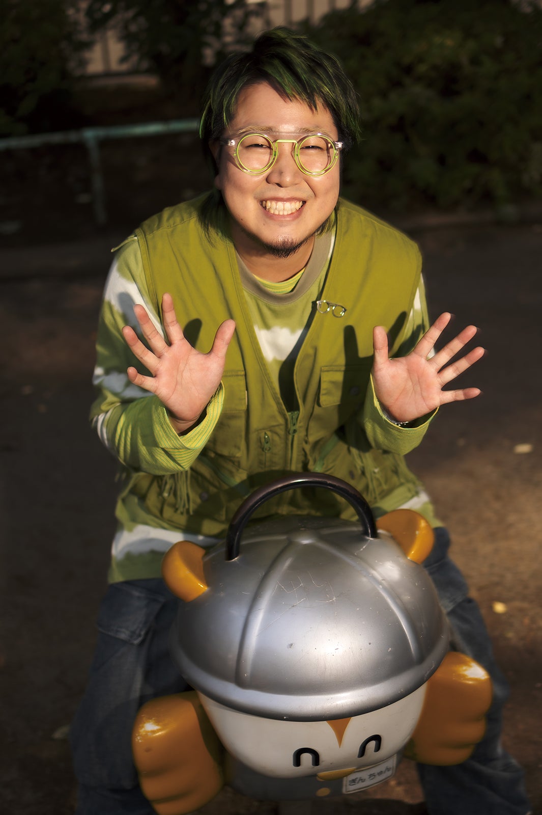 こっちのけんと「モデルプレスカウントダウンマガジン」／12月10日発売／東京ニュース通信社刊（写真：野間憲治）