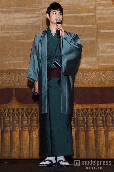瀬戸康史 流暢なフランス語で 武士道 熱弁 会場から歓声 モデルプレス 瀬戸康史 流暢なフランス語で 武士道 熱弁 会場から歓声 モデルプレス