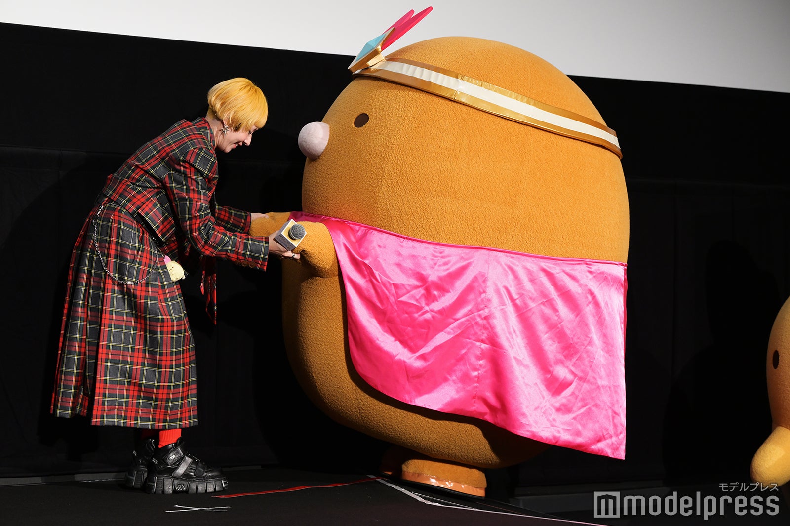 木村カエラ、とんかつ（C）モデルプレス