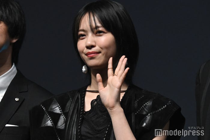 西野七瀬(C)モデルプレス