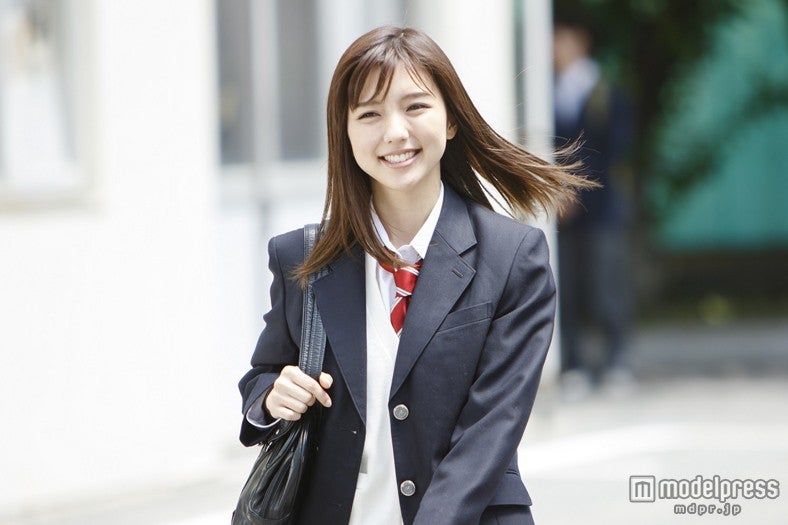 真野恵里菜（C）若杉公徳／講談社（C）2015「映画 みんな！エスパーだよ！」製作委員会