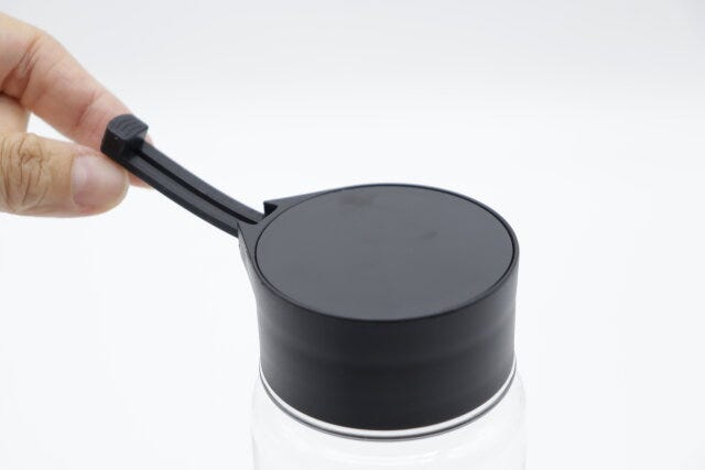 ドリンクボトル（550mL、黒、収納取っ手付）　取っ手