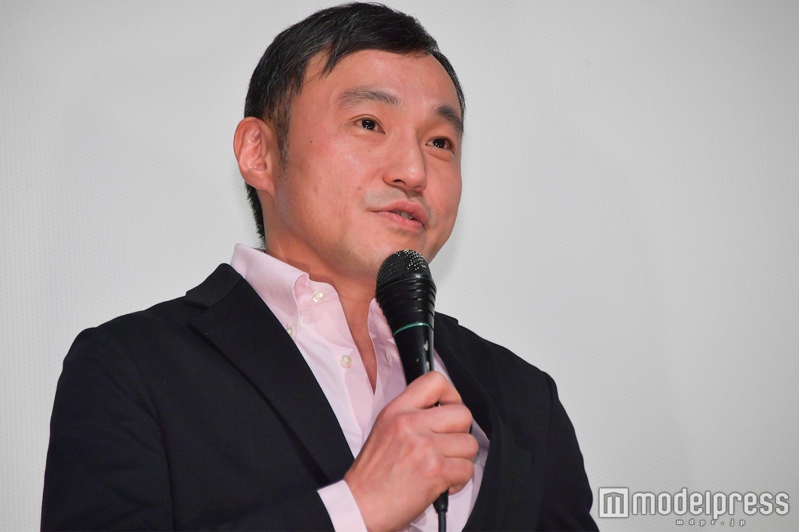 冨永昌敬監督 （C）モデルプレス