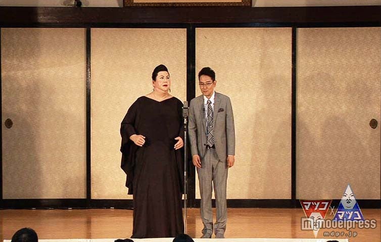 漫才に挑戦するマツコロイド（C）日本テレビ