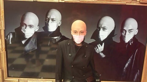 10位:SMAP(スキンヘッド)風ものまねメイク