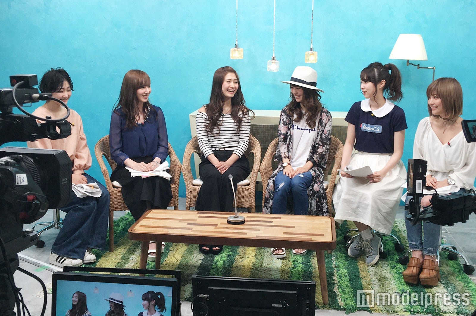 「ナナイロ～SATURDAY～」生放送の様子（C）モデルプレス