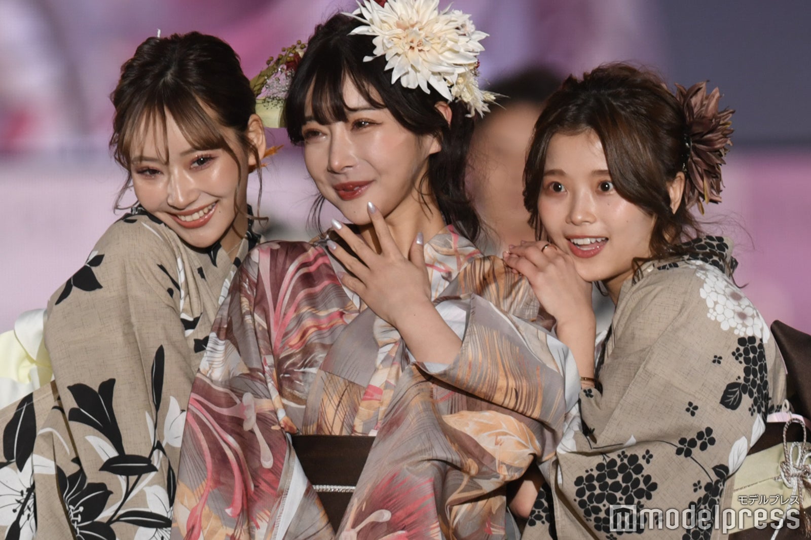 （C）モデルプレス