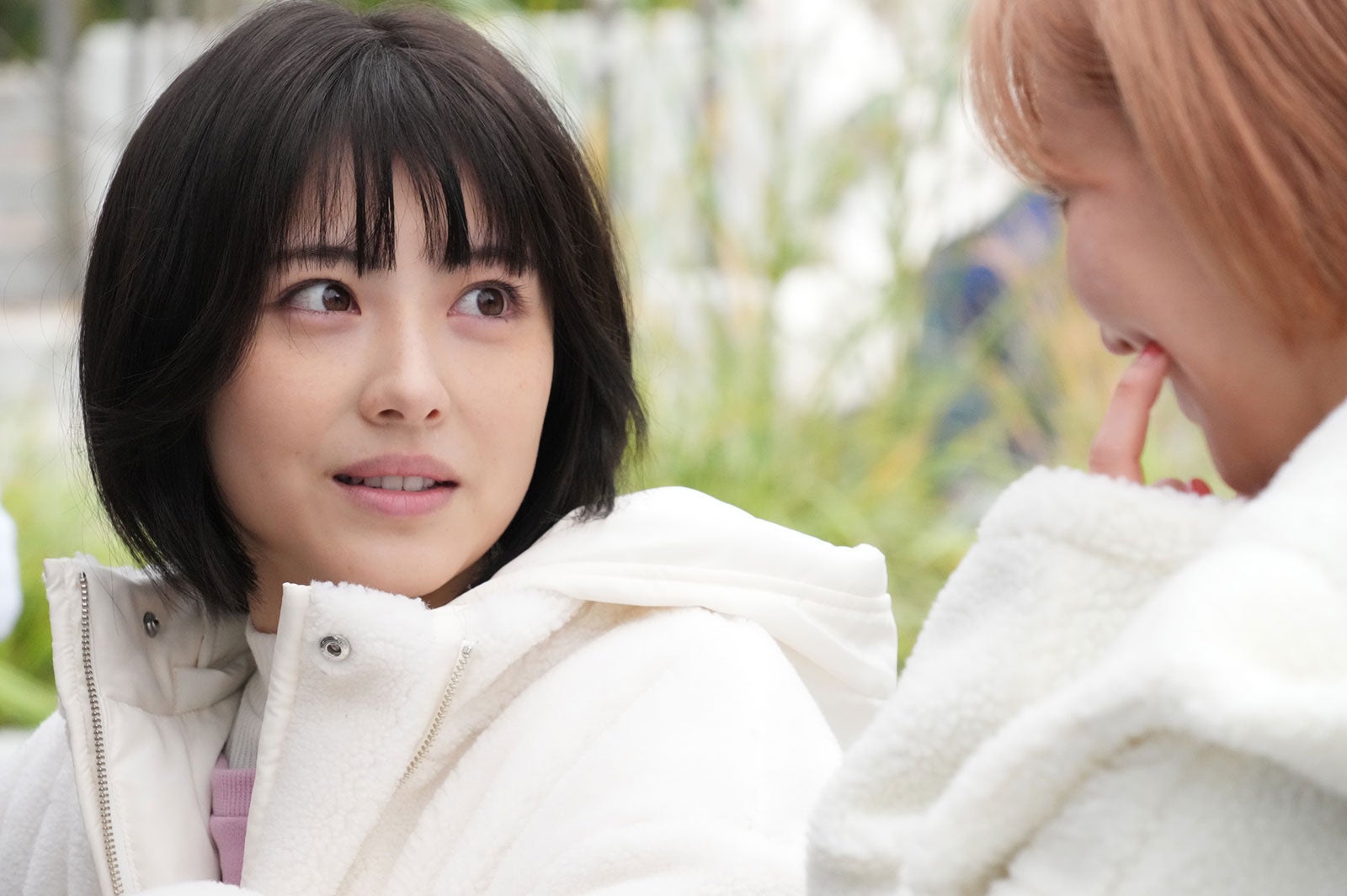 浜辺美波／「ドクターホワイト」第1話より（C）カンテレ