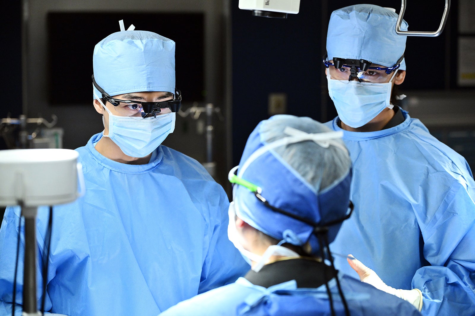 キム・ムジュン、竹内涼真「ブラックペアン シーズン２」第5話より（C）TBS