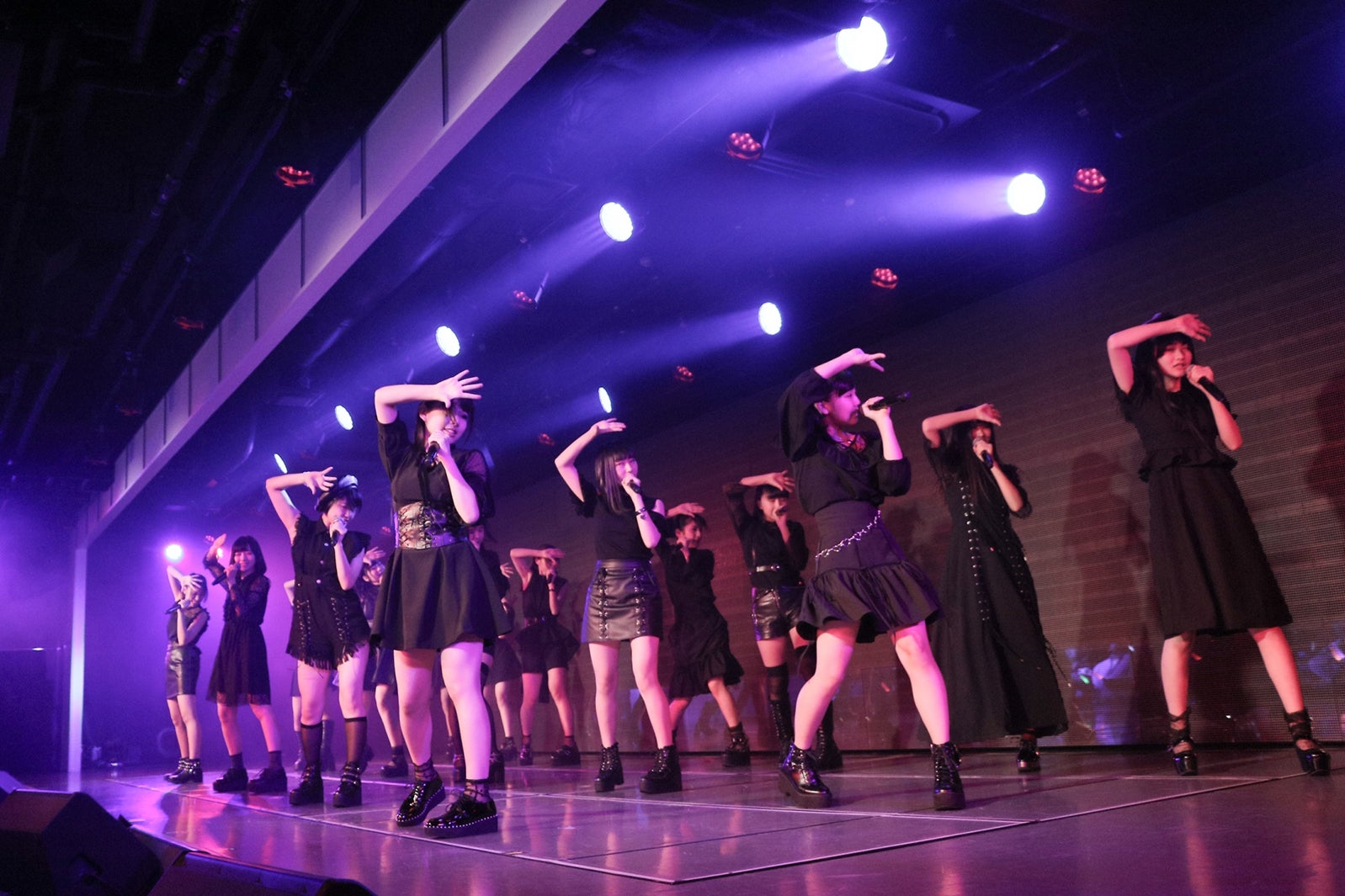 「2ki準優勝記念イベント」の様子（C）AKS