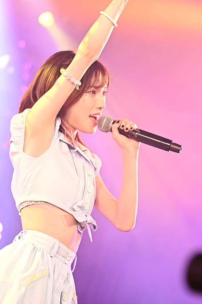 岡田奈々（C）AKB48