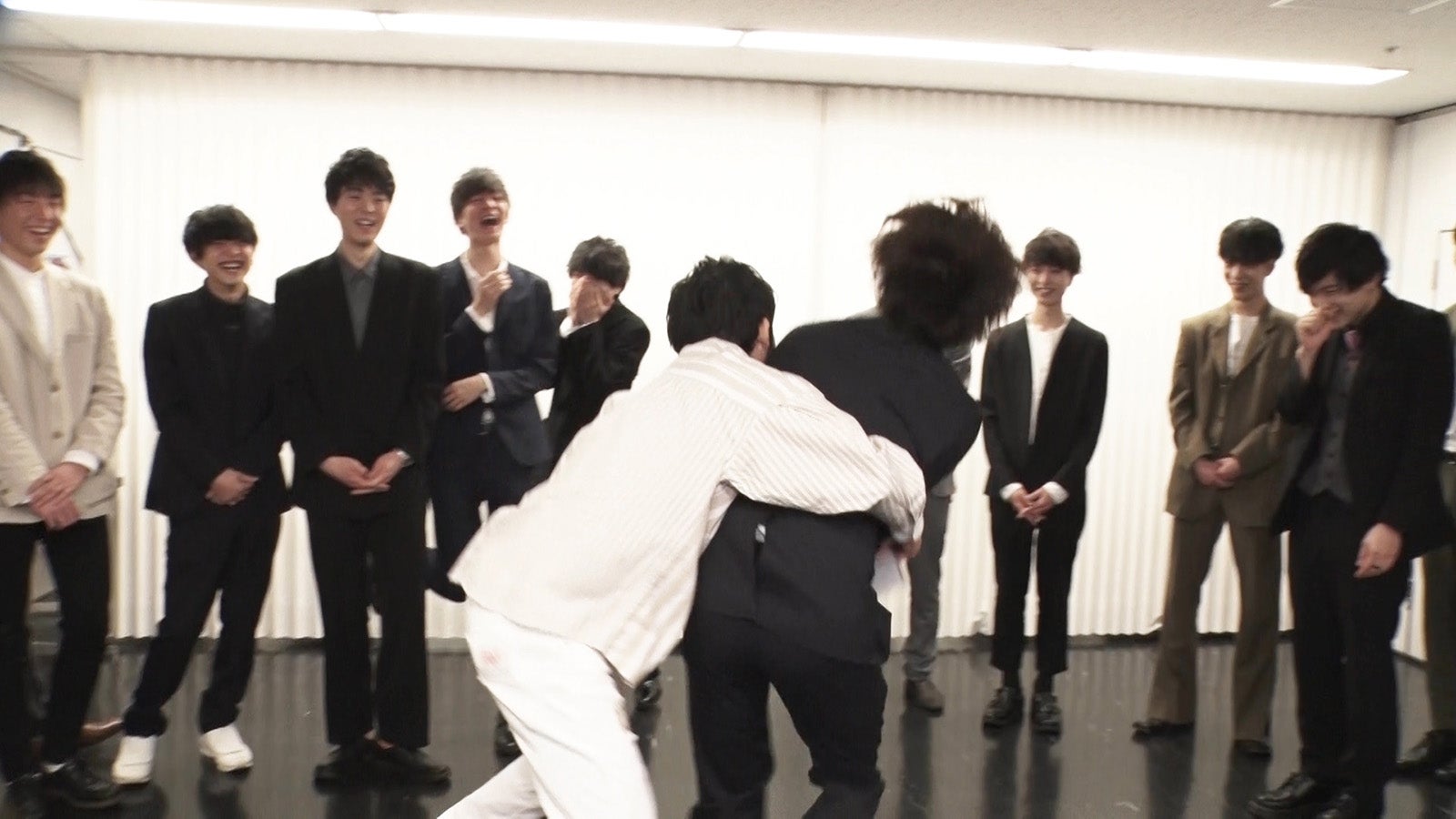 「MR OF MR CAMPUS CONTEST 2020」ファイナリスト＆NON STYLE（提供写真）