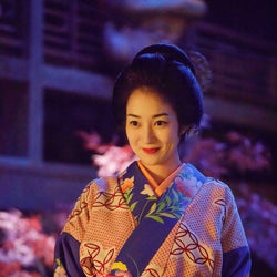 高梨臨「花子とアン」以来の共演・鈴木亮平の“別人ぶり”語る 初大河ドラマ「西郷どん」への思いとは<インタビュー>