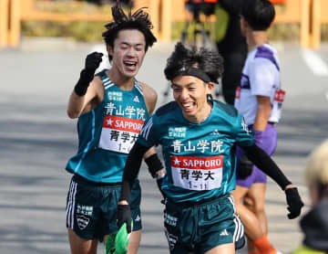 王者青学大が歴史的大逆転V 新“山の神”が爆誕！5区投入のエース黒田朝日が異次元区間新で3分25秒差逆転 1区16位出遅れからミラクル往路3連覇