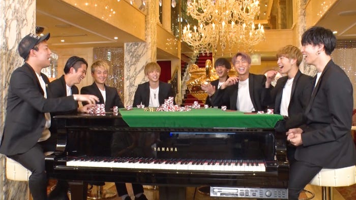 (左から)世界、澤本夏輝、八木勇征、佐藤大樹、中島颯太、瀬口黎弥、木村慧人、堀夏喜/「LDH TV」より(画像提供:LDH JAPAN)