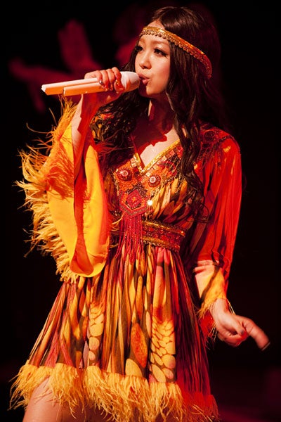 西野カナ 全国ツアーで5万人動員 セクシー キュートな衣装11着を披露 モデルプレス