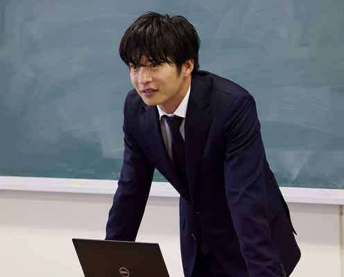 <先生を消す方程式。 第1話>義澤と高IQの生徒たちの戦いスタート 笑顔の意味とは…