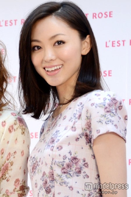 徳澤直子 第2子妊娠を発表 母 モデル 大学生を並立していた モデルプレス