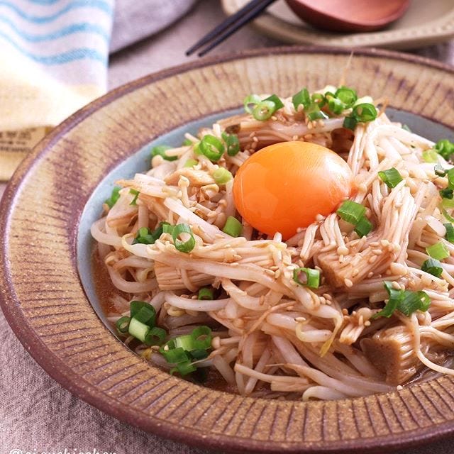 もやしときのこで作る主菜 汁物までの絶品レシピ 美味しい味付けのコツとは モデルプレス もやしときのこで作る主菜 汁物までの絶品レシピ 美味しい味付けのコツとは モデルプレス