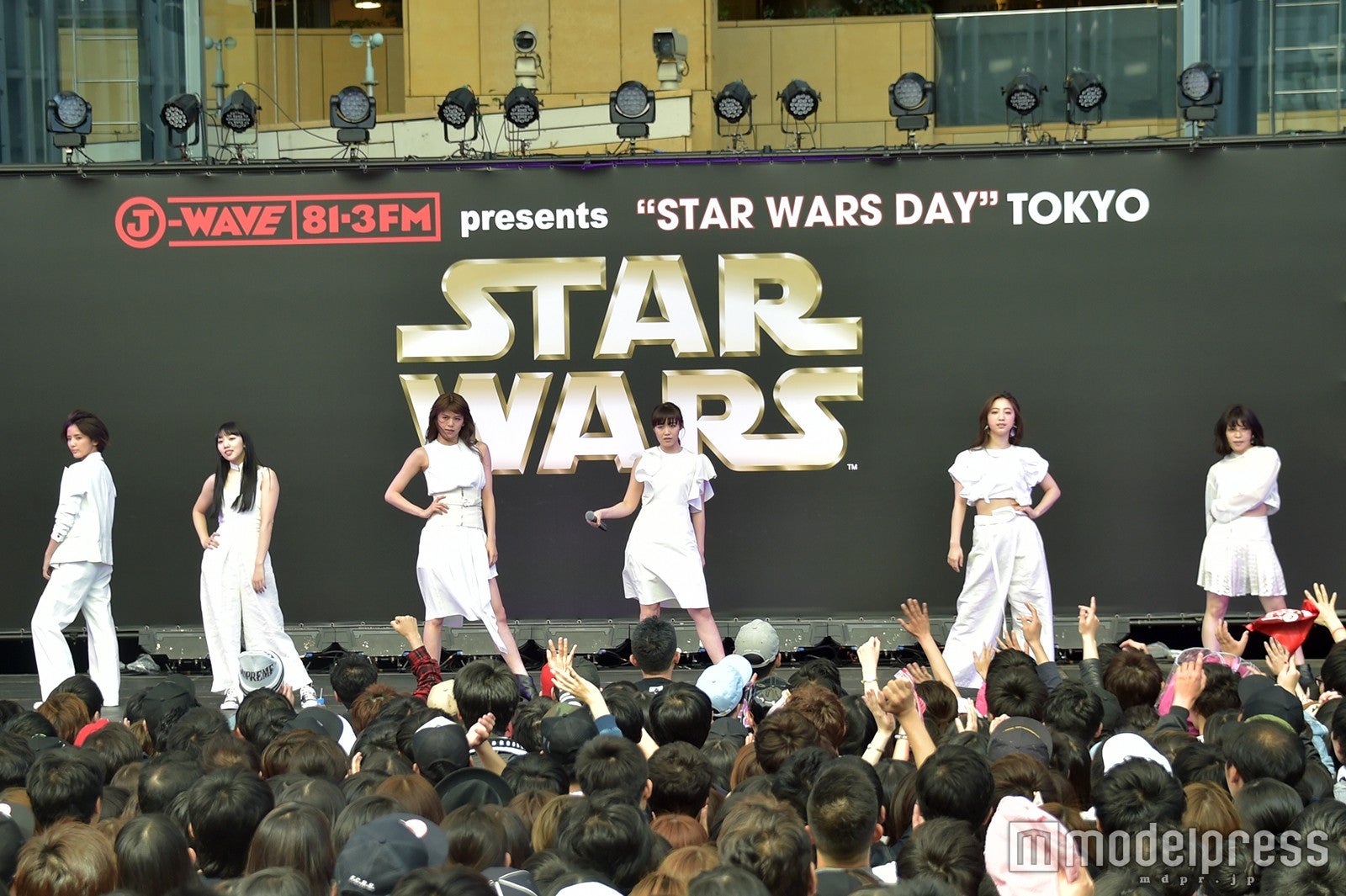 Flower（C）モデルプレス