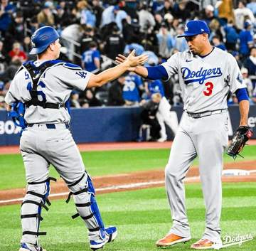 ドジャース ディアスが失敗ゼロの4セーブ目！ベシアが無死満塁脱出→トライネンも完璧救援 ロバーツ監督の継投策ハマる