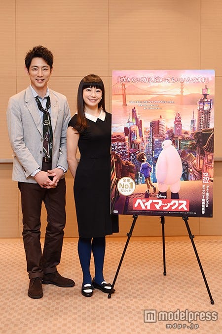 (左より)小泉孝太郎、菅野美穂