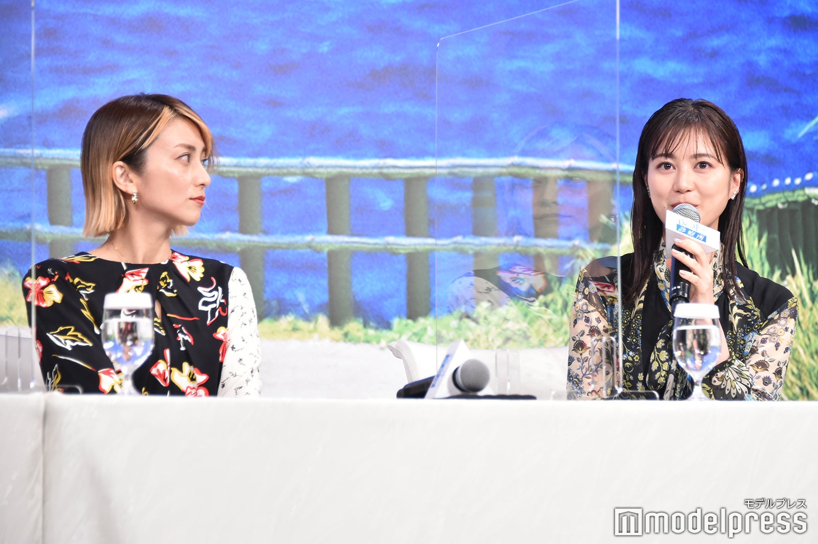 柴咲コウ、生田絵梨花 （C）モデルプレス